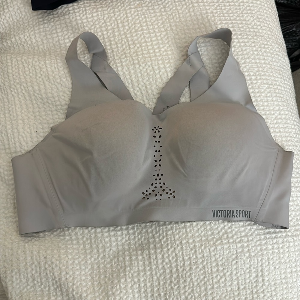 VICTORIAS SECRET SPORTS BRA